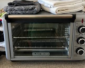 Black and Decker Toaster Oven