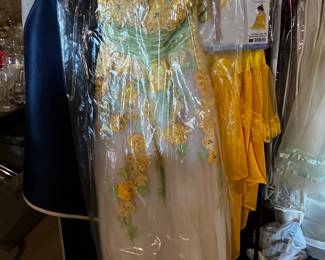 Sheri Hill Prom and Special Occassion Dresses