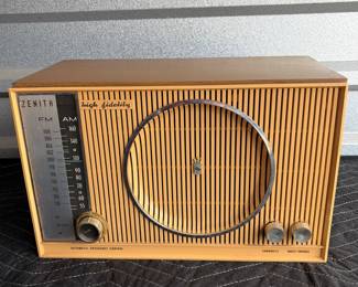 Zenith vintage a.m. radio