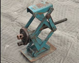 Vintage screw jack