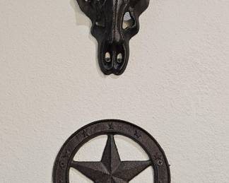 2-Cast Metal Wall Decor: Skull and Texas Star in Circle