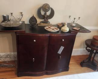 Bernhardt server paris collection 