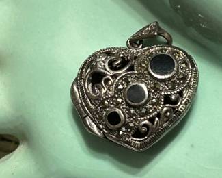 large onyx heart locket pendant