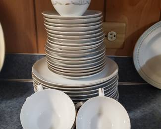 Golden fantasy China set 