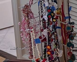 Costume jewelry, Flying Colors, Jianhui, Lynsey Walter, Sophie Digard, Hotcakes Design