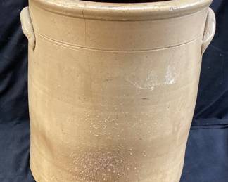 ANTIQUE 6gal SALT GLAZED STONEWARE CROCK, 15in H CRACK IN THE FRONT NO SHIPPING PICKUP ONLY