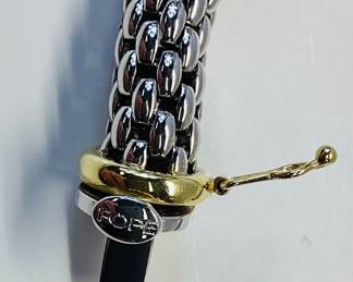 FOPE 18K TWO TONE CHAIN AND BRACELET 103.35 GRAMS MADE BY FOPE IN VINCENZA ITALY FROM THEIR PRIMA LINE. THIS ELEGANT FLEX’IT 18K WHITE AND YELLOW GOLD CHAIN AND BRACELET MAKES A BOLD STATEMENT ANY WHERE IN THE WORLD. THE CHAIN IS 17 3/4 INCHES WEIGHING 65.7 GRAMS AND BRACELET IS 8 1/4 INCHES WEIGHING 37.6 GRAMS. THESE PIECES CAN BE COMBINE AS AN EXTRA EXTRAVAGANT CHAIN OR AS TWO HEAD TURNING PIECES JEWELRY.