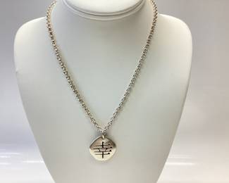 DESIGNER CAROLYN POLLACK RELIOS COLLECTION JOY STERLING SILVER NECKLACE LENGTH 18 INCHES WITH A ZEBRA STRIPED PENDENT 31.64 TOTAL GRAMS