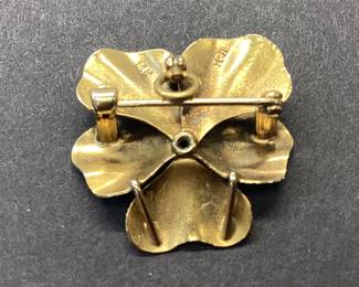 ANTIQUE CRANE AND THEURER VTG 14k DIAMOND BROOCH EARLY 20th CENTURY ART NOUVEAU PANSY BROOCH FROM CRANE AND THEURER COMPANY NEWARK N.J. THIS BROOCH FEATURES A EUROPEAN CUT DIAMOND IN 14k GOLD WEIGHING 3.5 GRAMS. CLASSIC ANTIQUE AMERICAN JEWELRY AT IT’S BEST.