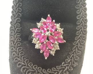 VINTAGE STERLING SILVER RUBY RING SIZE 6.5 TOTAL GRAMS 6.88