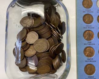 LARGE PENNY COLLECTION FROM 1909 TO 1968 WHEAT PENNIES TO LINCOLN MEMORIAL. GREAT COLLECTORS BOOKS AND JAR OF WHEAT PENNIES