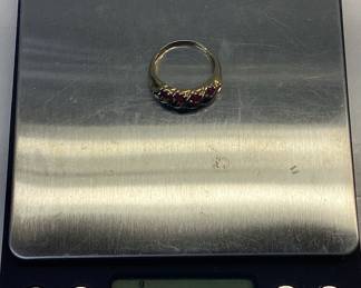 14k RUBY, SAPPHIRE, EMERALDS RING SZ.8 THIS RING FEATURES 4 RUBIES, 5 SAPPHIRES AND 4 EMERALDS. APPROX 10pt STONES EACH AND WEIGHS 4.5 GRAMS