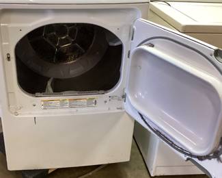 GE ELECTRIC DRYER, MODEL GTD45EASJ2WS, 7.2cu ft CAPACITY, FEATURES HE SENSOR DRY, 3-PRONG PLUG UNTESTED NO SHIPPING PICKUP ONLY