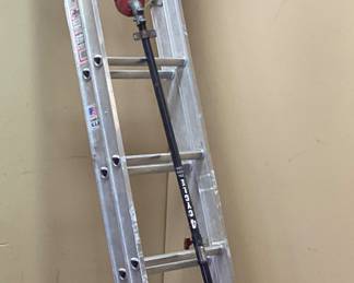 ALL AMERICAN ALUMINUM 16ft LADDER & CRAFTSMAN 4 CYCLE TRIMMER NO SHIPPING PICKUP ONLY