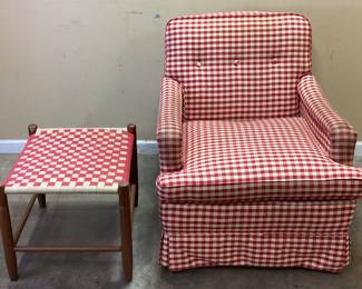 RED PLAID TRADITIONAL ACCENT CHAIR & FOOT STOOL NO SHIPPING PICKUP ONLY