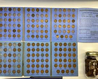 LARGE PENNY COLLECTION FROM 1909 TO 1968 WHEAT PENNIES TO LINCOLN MEMORIAL. GREAT COLLECTORS BOOKS AND JAR OF WHEAT PENNIES