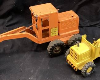 (2) 1960s TONKA PRESSED STEEL STATE HI-WAY DEPT ROAD GRADER & YELLOW CONSTRUCTION ROAD GRADER