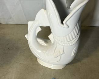 Fish pitcher