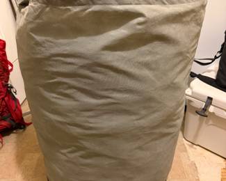 Gold Shield 5L  25 Foot RV Class C Cover.  Three Months Old.  Bought From carcover.com
Pre-sale $175.00                Please Contact ST to Purchase