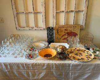 Wine glasses, vintage crawfish poster