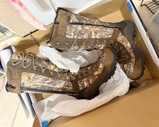 Men’s snake shield 10.5