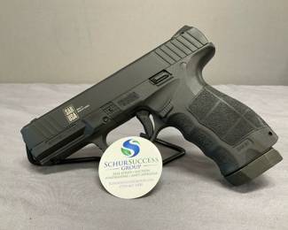 SAR USA SAR9 Compact Pistol