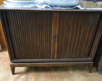 This is more the color of the cabinet, the previous picture showed a lighter color