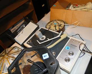 Who knew that Singer actually made record players too