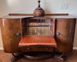 Beautility Art Deco Hollywood Regency 1930's-1940's Walnut Cocktail or Dry Bar Cabinet