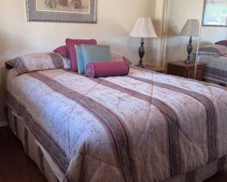 Queen Mattress/Box Spring w Metal Frame, Bedding, Mattress Cover, Sheets, Decorative Pillows, Art