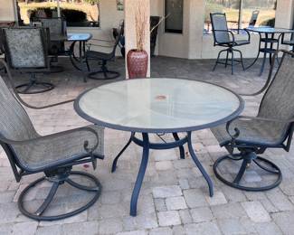 Patio Round Table w 2 Swivel Chairs