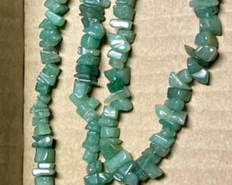 green jade adventurine chip infinity necklace