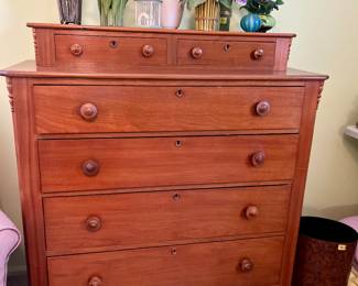 Beautiful Antique Cherry 5-drawer Dresser