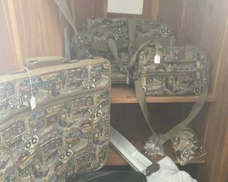 Route 66 suitcase set