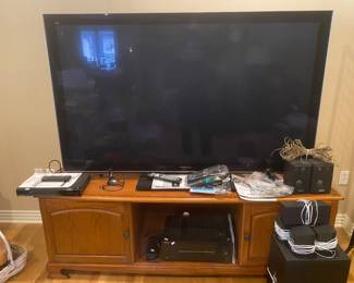 Plasma TV
3D goggles