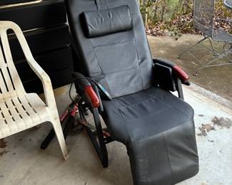 Inversion Massage Recliner - Destress Ultra
