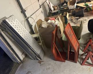 Auto ramps & jacks