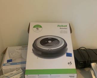 2 Roombas