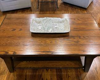 Solid wood 2-tier coffee table