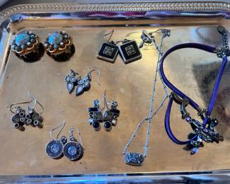 Patricia Locke
Kendra scott