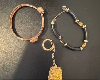 Vintage Jewelry Lot Copper Wire Bangle, Black Stone GoldTone Bracelet, and GoldPlated Giraffe Fob