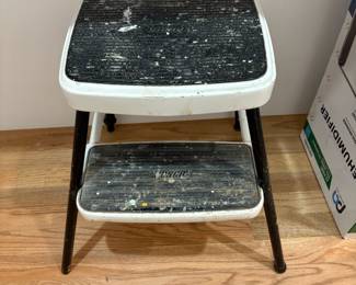 Cosco Step Stepladder