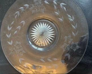 Etched Glass Plate with Floral and Starburst Motif Heisey second image