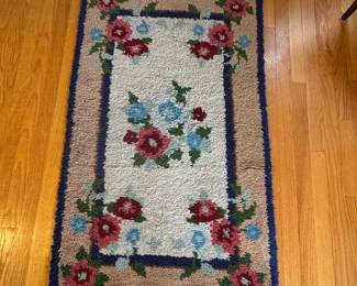 Vintage Floral Latch Hook Rug