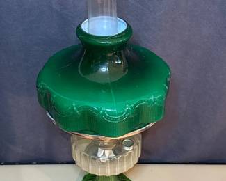 Aladdin "Lincoln Drape" Oil Lamp