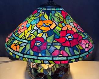Tiffany-Style Stained Glass Lamp