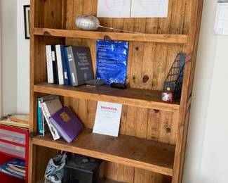 Pine bookshelf from Mexidona