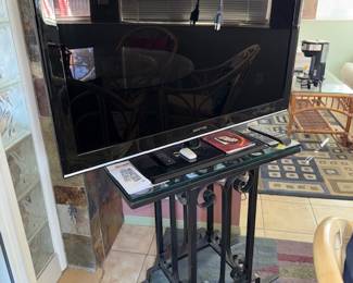 TV, TV stand, Carpets