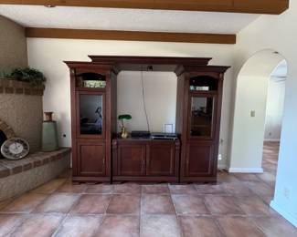 Hooker Furniture Brookhaven Entertainment Center