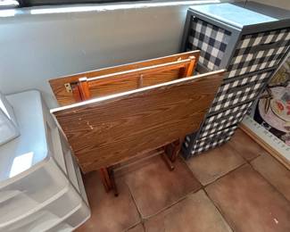 Vintage Mid Century Faux Wood TV Tray Table Set